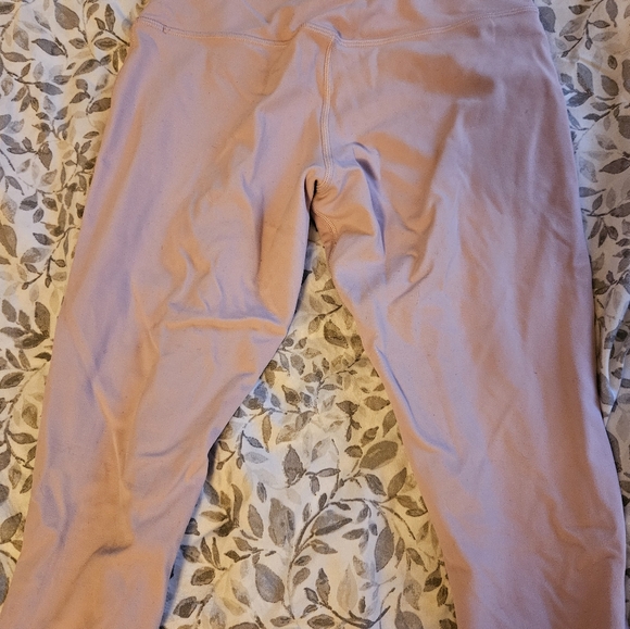 Lululemon High-Rise Align Leggings 28" in Pink Peony - Picture 3 of 4